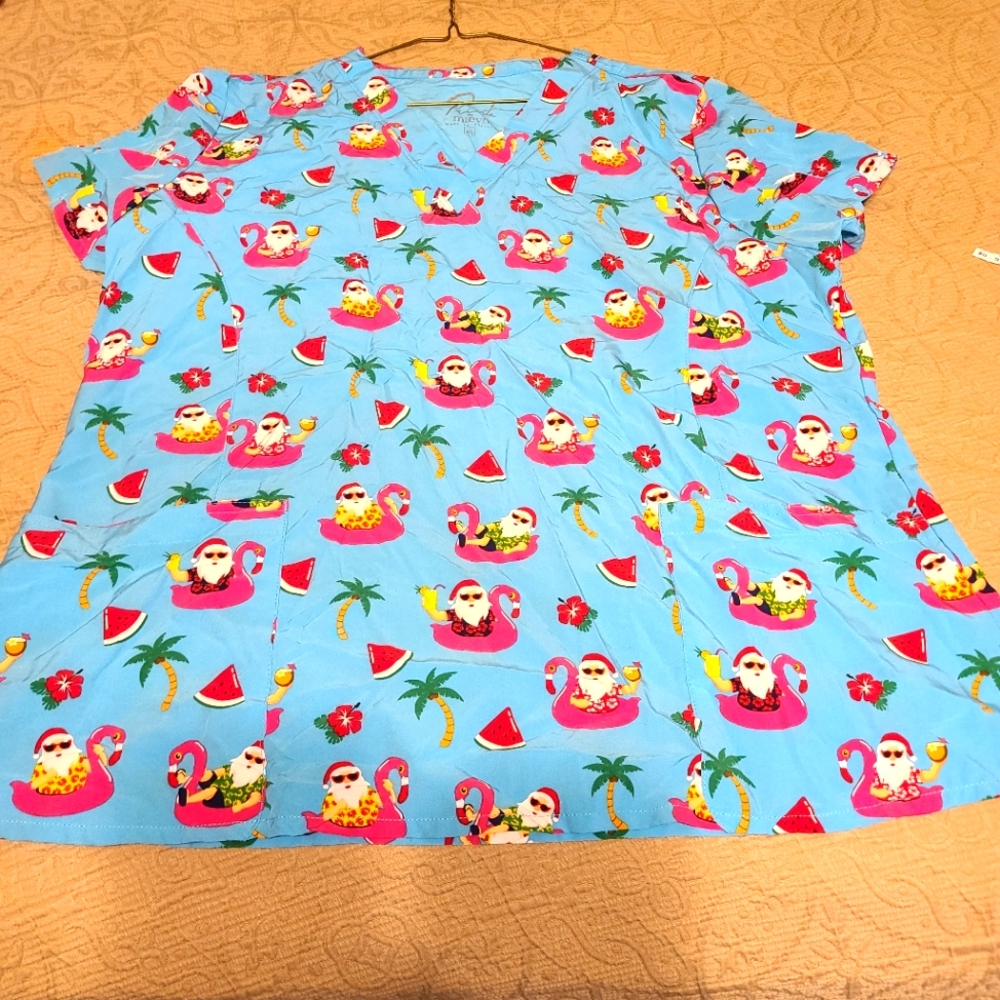 Maven, brach Santa and flamingo scrub top